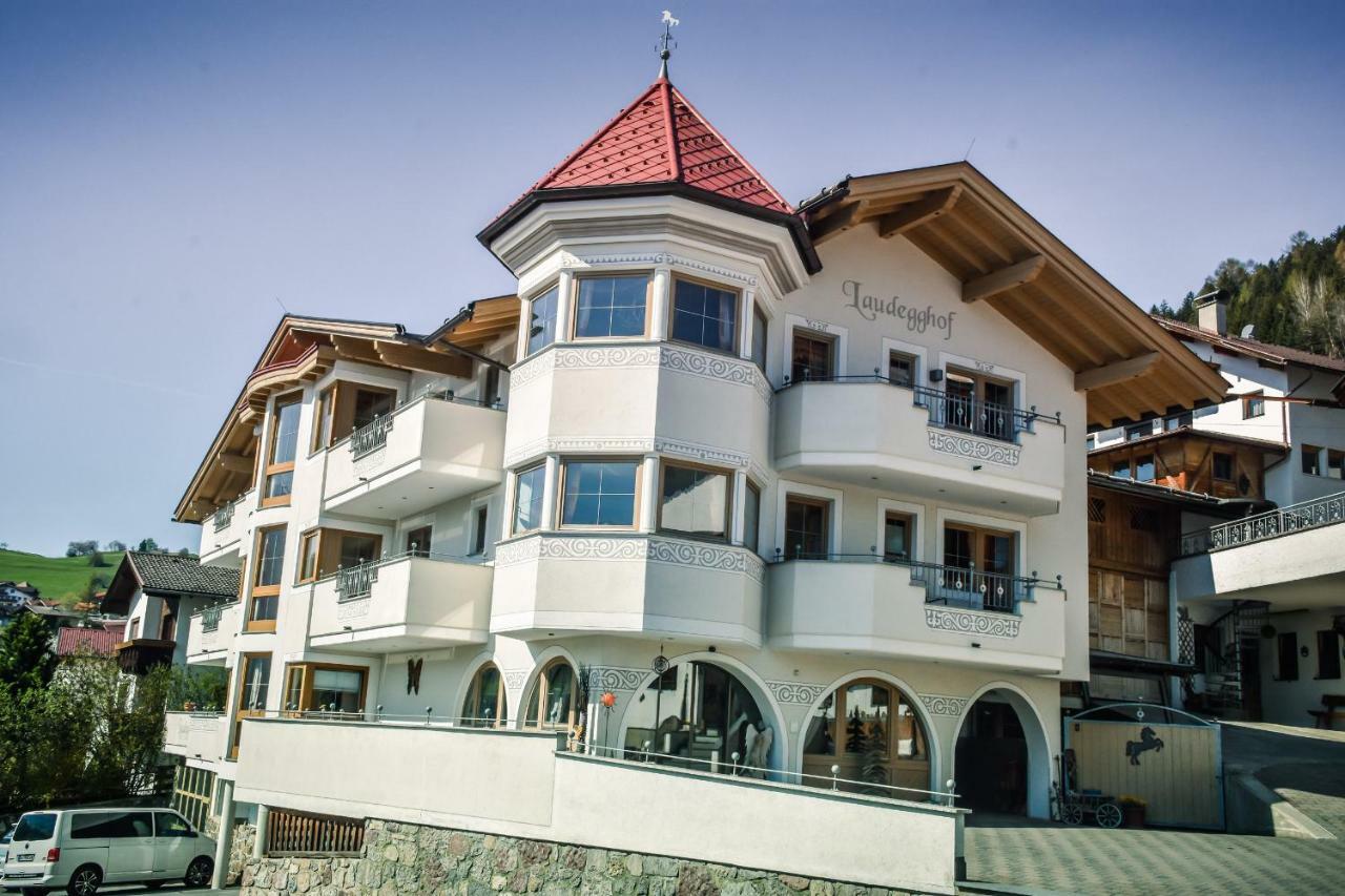 Laudegghof Ladis Inklusive Sommer Bergbahnticket Εξωτερικό φωτογραφία